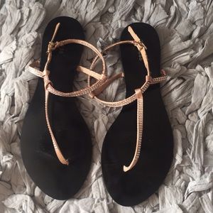 Express sandals